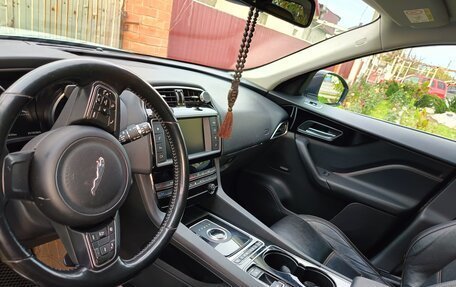 Jaguar F-Pace, 2016 год, 2 450 000 рублей, 11 фотография