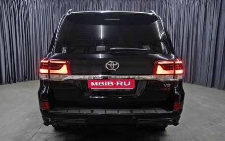 Toyota Land Cruiser 200, 2019 год, 11 998 000 рублей, 6 фотография