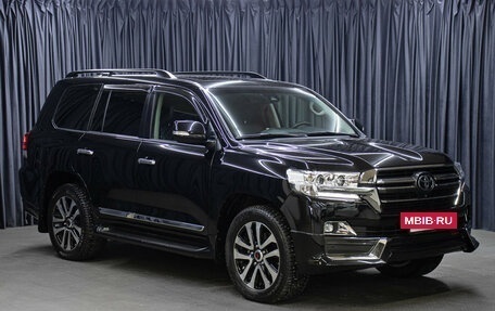 Toyota Land Cruiser 200, 2019 год, 11 998 000 рублей, 3 фотография