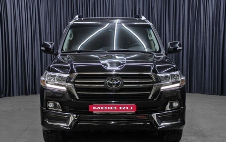 Toyota Land Cruiser 200, 2019 год, 11 998 000 рублей, 2 фотография
