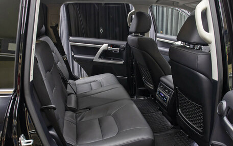 Toyota Land Cruiser 200, 2019 год, 11 998 000 рублей, 12 фотография