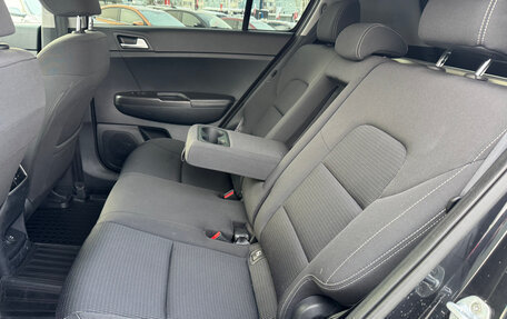 KIA Sportage IV рестайлинг, 2018 год, 2 199 000 рублей, 12 фотография