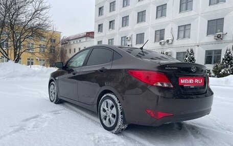 Hyundai Solaris II рестайлинг, 2016 год, 900 000 рублей, 4 фотография
