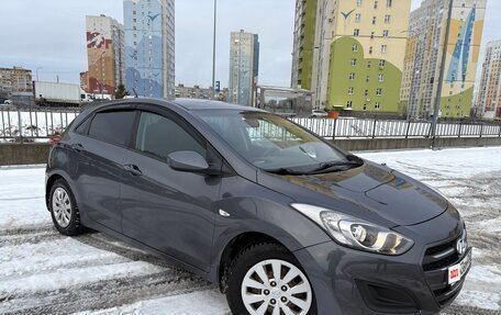 Hyundai i30 II рестайлинг, 2015 год, 890 000 рублей, 2 фотография