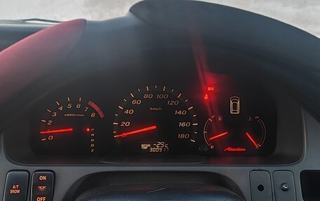 Honda Odyssey II, 2000 год, 610 000 рублей, 1 фотография