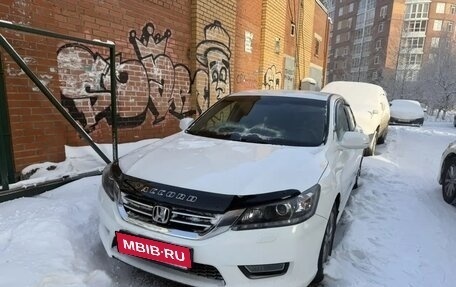 Honda Accord IX рестайлинг, 2013 год, 1 800 000 рублей, 1 фотография