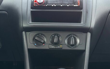 Volkswagen Polo VI (EU Market), 2013 год, 649 000 рублей, 26 фотография