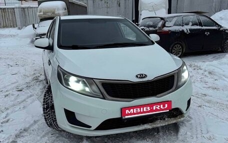 KIA Rio III рестайлинг, 2013 год, 560 000 рублей, 6 фотография