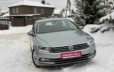 Volkswagen Passat B8 рестайлинг, 2018 год, 2 500 000 рублей, 11 фотография