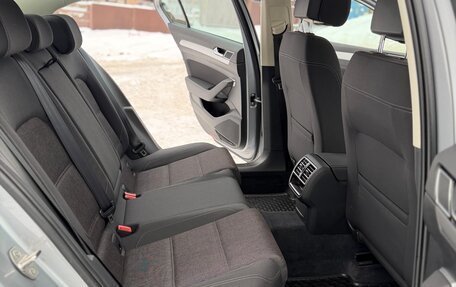 Volkswagen Passat B8 рестайлинг, 2018 год, 2 500 000 рублей, 18 фотография