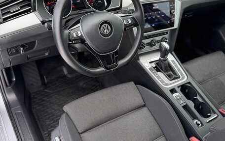 Volkswagen Passat B8 рестайлинг, 2018 год, 2 500 000 рублей, 19 фотография