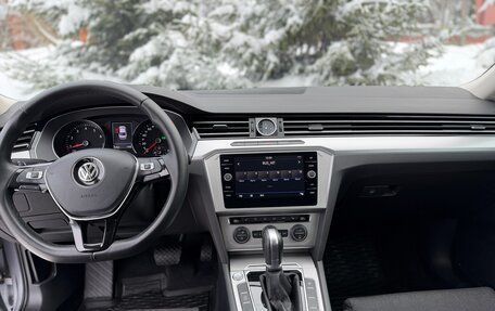 Volkswagen Passat B8 рестайлинг, 2018 год, 2 500 000 рублей, 21 фотография