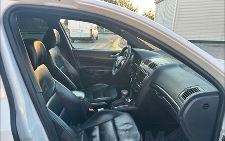 Skoda Octavia RS, 2012 год, 1 350 000 рублей, 7 фотография