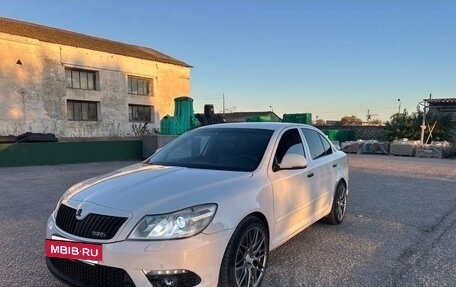 Skoda Octavia RS, 2012 год, 1 350 000 рублей, 13 фотография