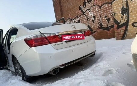 Honda Accord IX рестайлинг, 2013 год, 1 800 000 рублей, 4 фотография