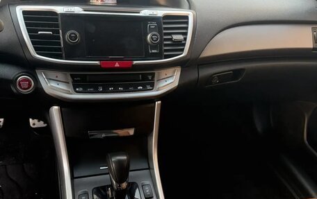 Honda Accord IX рестайлинг, 2013 год, 1 800 000 рублей, 10 фотография