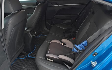 Hyundai Elantra VI рестайлинг, 2018 год, 1 600 000 рублей, 5 фотография