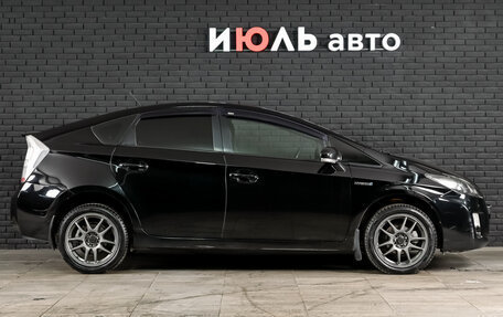 Toyota Prius, 2010 год, 950 000 рублей, 9 фотография