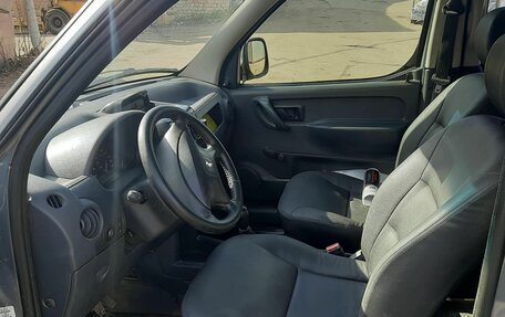 Peugeot Partner II рестайлинг 2, 2010 год, 330 000 рублей, 4 фотография