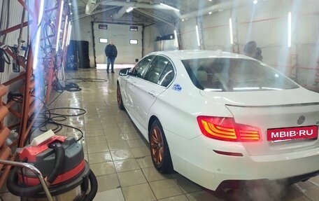 BMW 5 серия, 2013 год, 1 600 000 рублей, 2 фотография