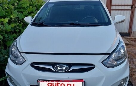 Hyundai Solaris II рестайлинг, 2012 год, 850 000 рублей, 6 фотография