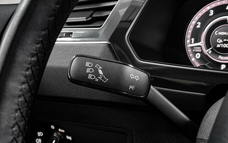 Volkswagen Tiguan II, 2018 год, 3 199 000 рублей, 26 фотография