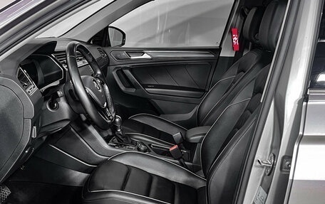 Volkswagen Tiguan II, 2018 год, 3 199 000 рублей, 16 фотография