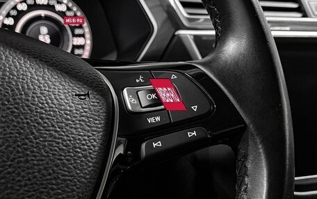 Volkswagen Tiguan II, 2018 год, 3 199 000 рублей, 24 фотография