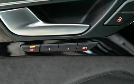 Audi A8, 2016 год, 2 700 000 рублей, 14 фотография