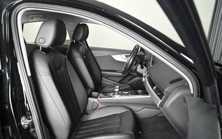 Audi A4, 2018 год, 2 369 000 рублей, 8 фотография