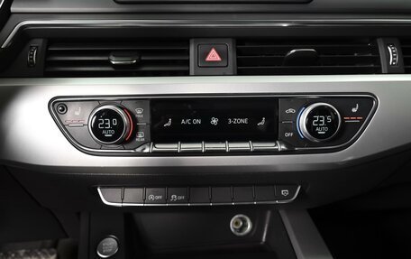 Audi A4, 2018 год, 2 369 000 рублей, 15 фотография