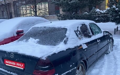 Mercedes-Benz C-Класс, 1994 год, 200 000 рублей, 2 фотография