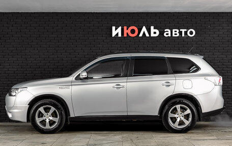 Mitsubishi Outlander III рестайлинг 3, 2013 год, 1 450 000 рублей, 8 фотография