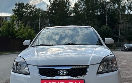 KIA Rio II, 2011 год, 700 000 рублей, 1 фотография