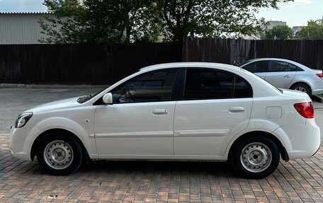 KIA Rio II, 2011 год, 700 000 рублей, 3 фотография