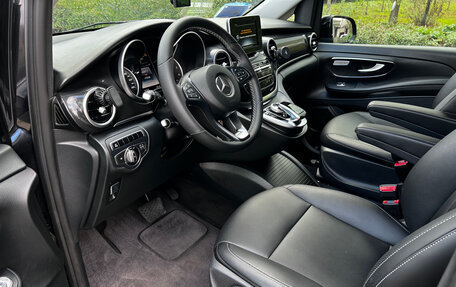 Mercedes-Benz V-Класс, 2015 год, 3 300 000 рублей, 5 фотография