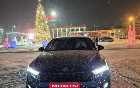 KIA K5, 2021 год, 2 700 000 рублей, 3 фотография