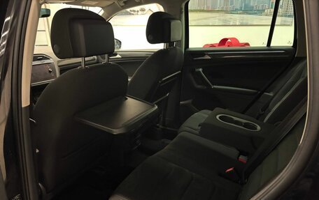 Volkswagen Tiguan II, 2017 год, 2 700 000 рублей, 19 фотография