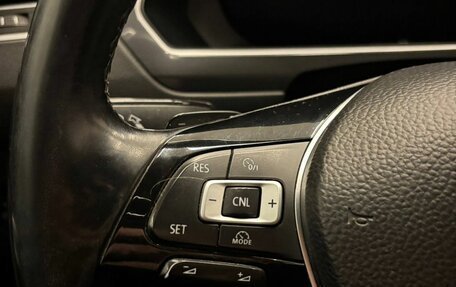 Volkswagen Tiguan II, 2017 год, 2 700 000 рублей, 22 фотография