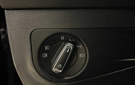 Volkswagen Tiguan II, 2017 год, 2 700 000 рублей, 27 фотография