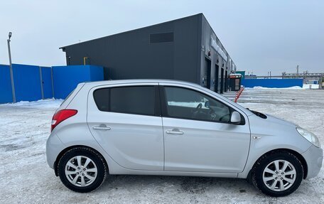 Hyundai i20 IB рестайлинг, 2010 год, 750 000 рублей, 11 фотография