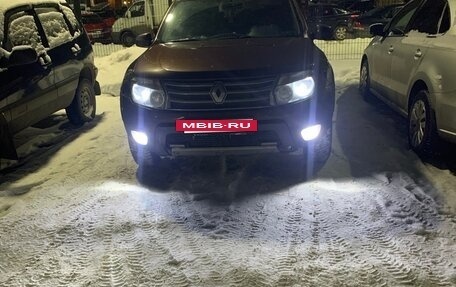 Renault Duster I рестайлинг, 2013 год, 800 000 рублей, 4 фотография