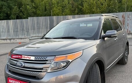 Ford Explorer VI, 2012 год, 1 490 000 рублей, 3 фотография