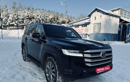 Toyota Land Cruiser, 2022 год, 13 799 000 рублей, 2 фотография
