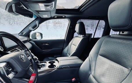 Toyota Land Cruiser, 2022 год, 13 799 000 рублей, 11 фотография