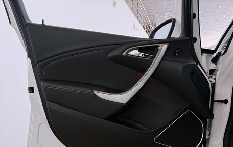 Opel Astra J, 2011 год, 900 000 рублей, 29 фотография