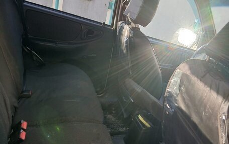 Chevrolet Niva I рестайлинг, 2017 год, 700 000 рублей, 2 фотография