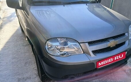 Chevrolet Niva I рестайлинг, 2017 год, 700 000 рублей, 6 фотография