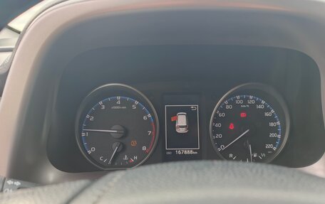 Toyota RAV4, 2018 год, 2 350 000 рублей, 9 фотография