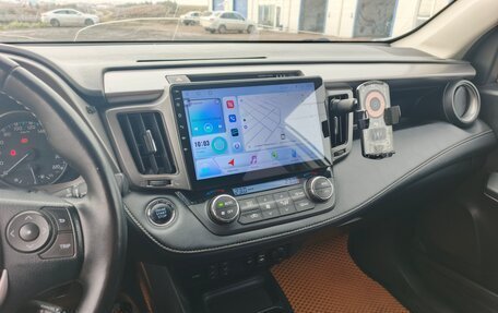 Toyota RAV4, 2018 год, 2 350 000 рублей, 11 фотография